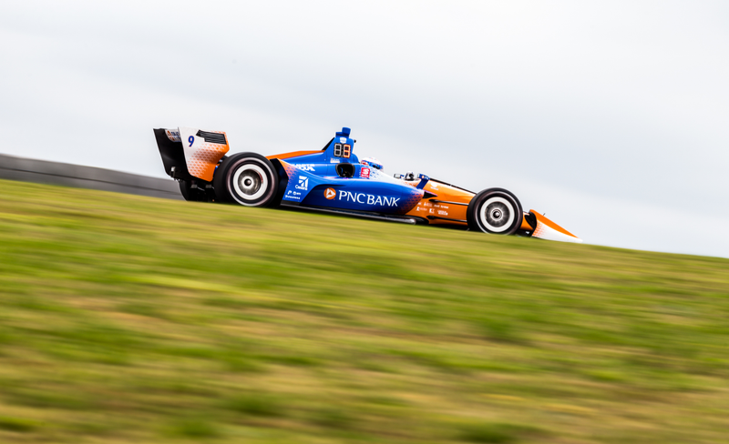 Illustration for article titled Here's All the Action From IndyCar Practice At COTA